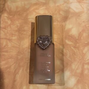 Dolce & Gabbana Everlast Foundation 24N
24 HR coverage